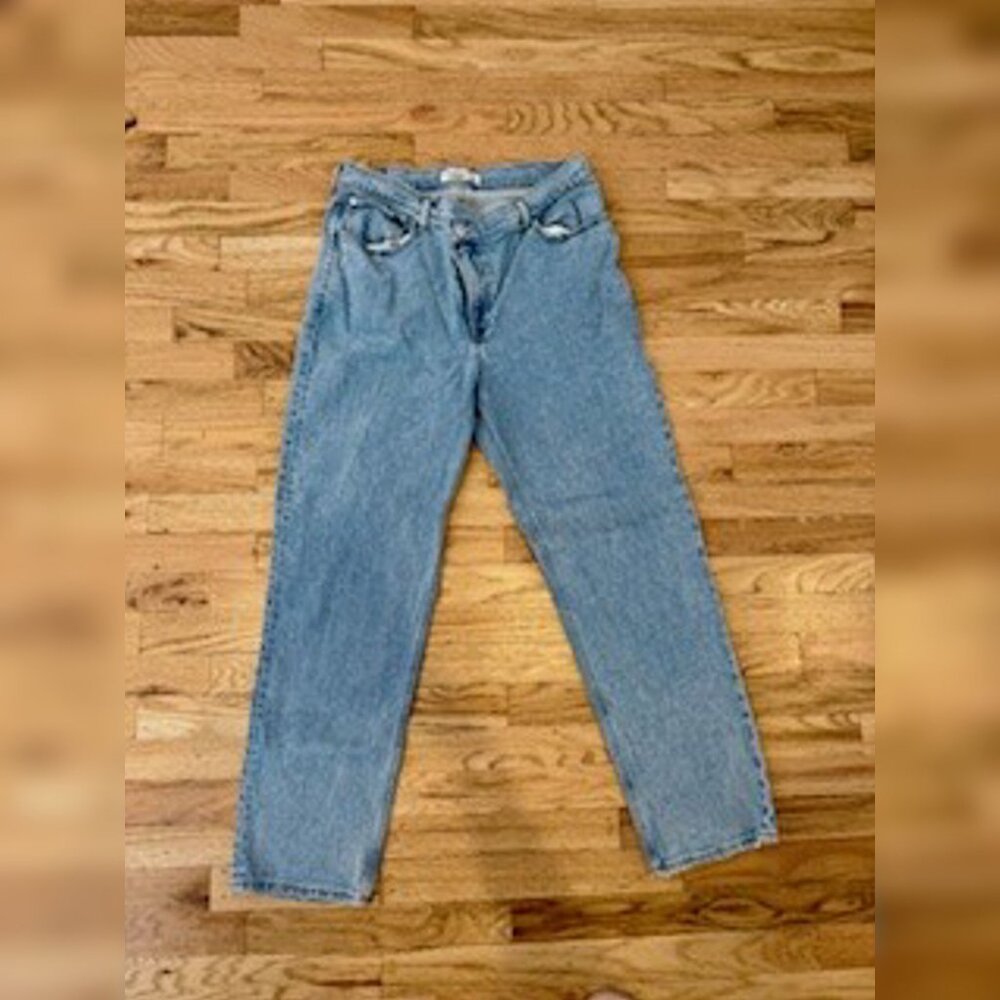 Abercrombie and Fitch- Ultra High Rise 90s Straight Jean